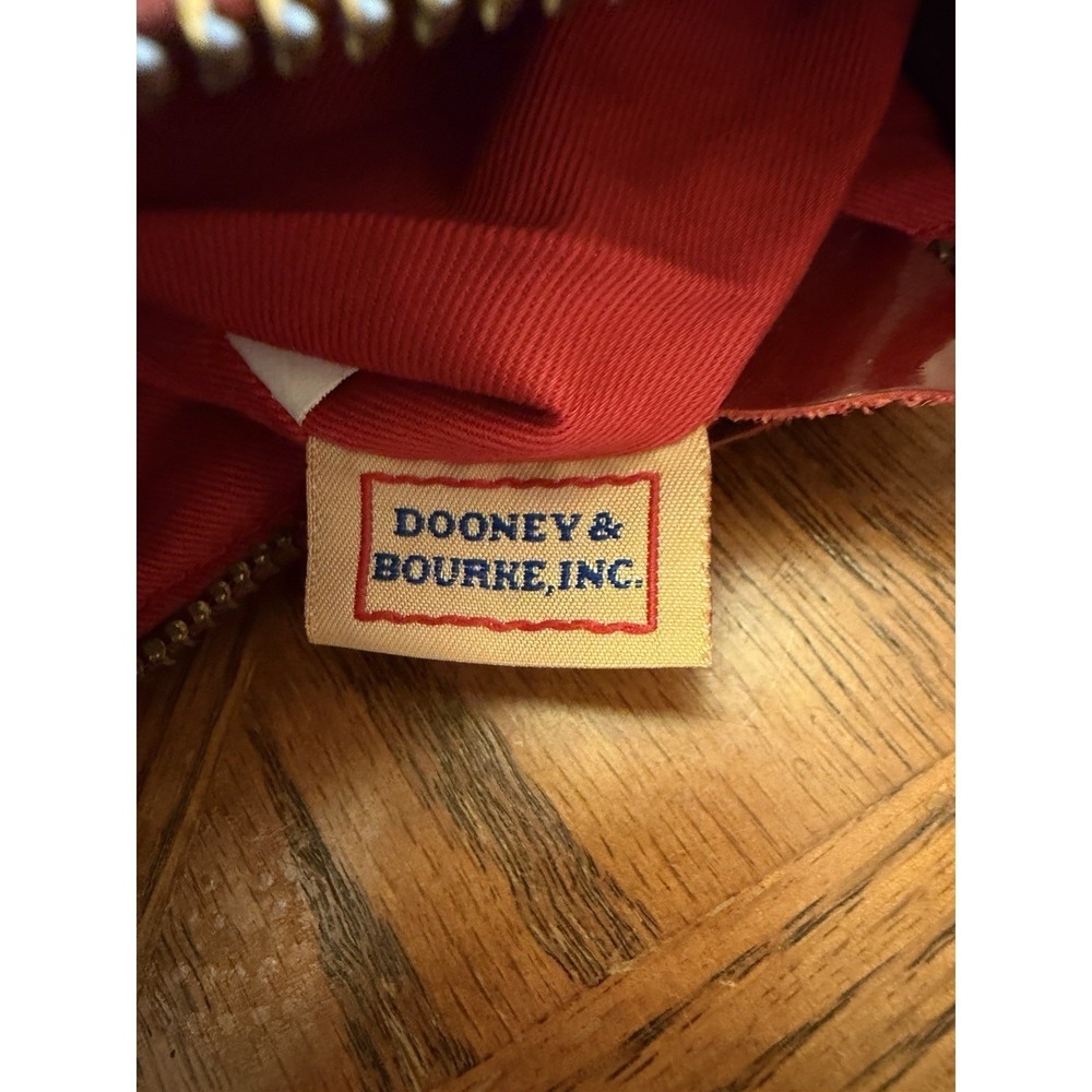 Dooney & Bourke Cream/Tan Zebra Stripe Leather Shoulder Bag & Matching Wallet - Picture 11 of 16